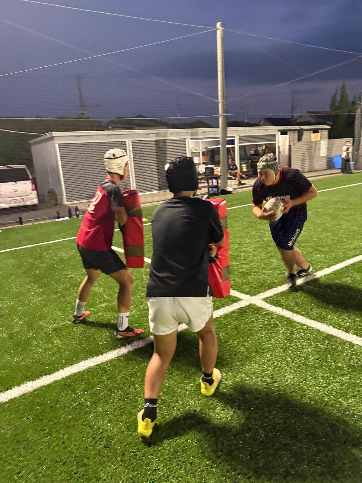 タックルバッグを使ったコンタクト練習